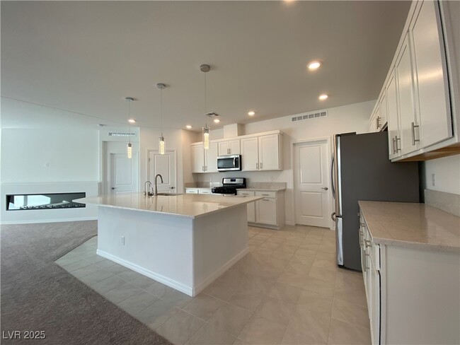 property at 7109 Moss Hl Ave