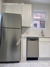 256 Dwight St in Jersey City, NJ - Building Photo - Building Photo