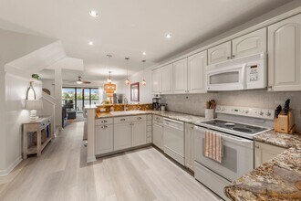 26733 Hickory Blvd in Bonita Springs, FL - Building Photo - Building Photo