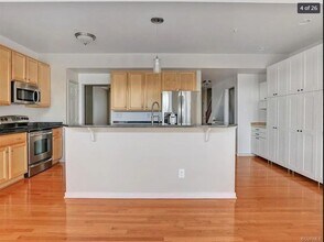 910 Wellston Ct in Glen Allen, VA - Foto de edificio - Building Photo
