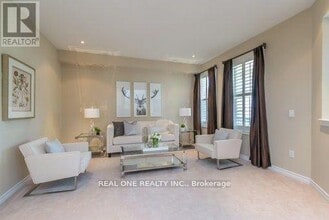 63 The Fairways in Markham, ON - Building Photo - Building Photo