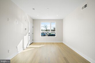 315 W Berks St-Unit -1 in Philadelphia, PA - Building Photo - Building Photo