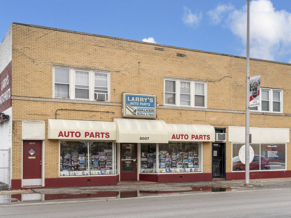 8005 W Grand Ave in River Grove, IL - Building Photo