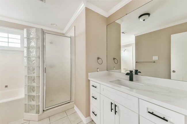 10906 Sageorchard Ln in Houston, TX - Building Photo - Building Photo