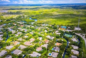 18265 SE Ridgeview Dr in Jupiter, FL - Building Photo - Building Photo