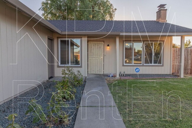 9209 Fitzpatrick Cir in Stockton, CA - Foto de edificio - Building Photo