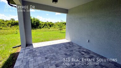 384 Baytree Dr in Rotonda West, FL - Building Photo - Building Photo
