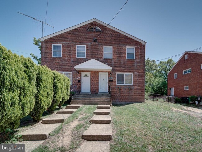 property at 2611 Keating St