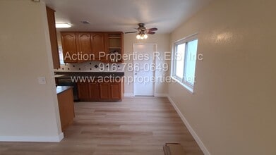 7635 Bierston St in Citrus Heights, CA - Building Photo - Building Photo