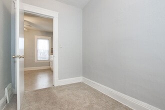 2811 Henninger Rd in Cleveland, OH - Building Photo - Building Photo