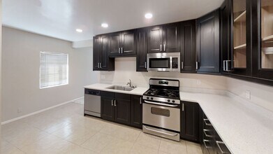 5054 Rockford Dr in San Diego, CA - Building Photo - Building Photo