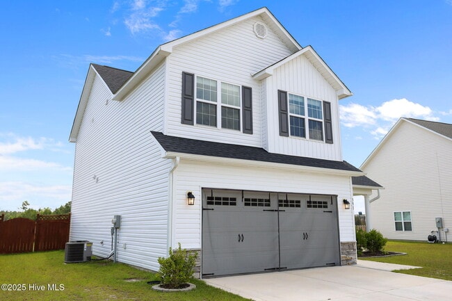 391 Water Wagon Trl in Jacksonville, NC - Building Photo - Building Photo