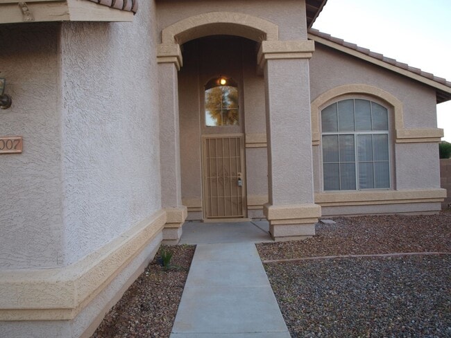 15007 W Evening Star Trail in Surprise, AZ - Building Photo - Building Photo