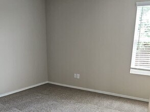 7319 Avila Vis in San Antonio, TX - Building Photo - Building Photo