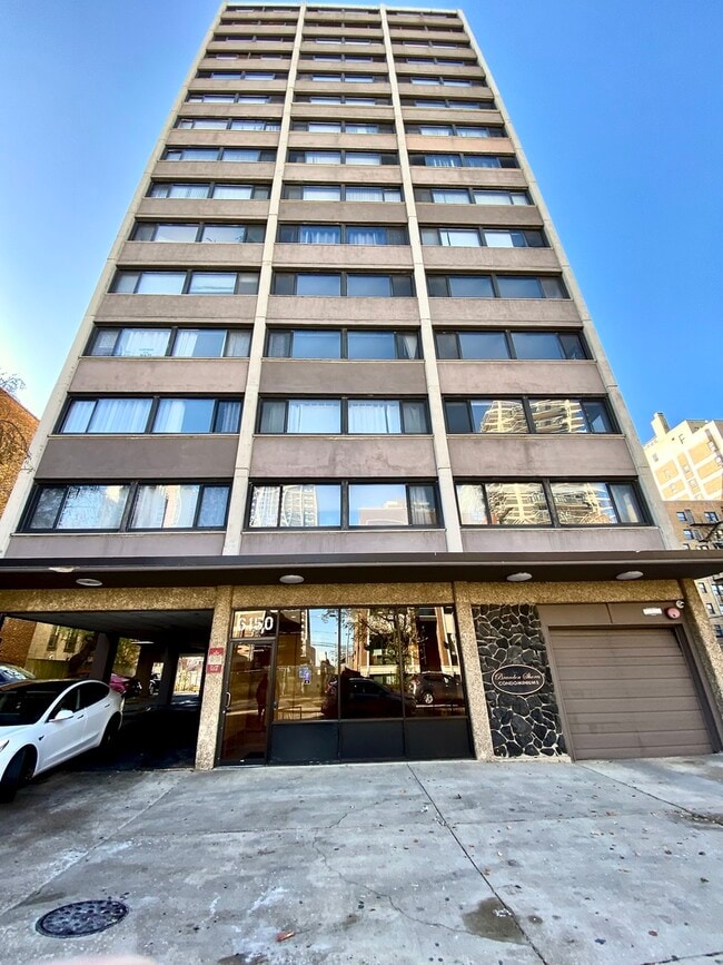 property at 6150 N Kenmore Ave