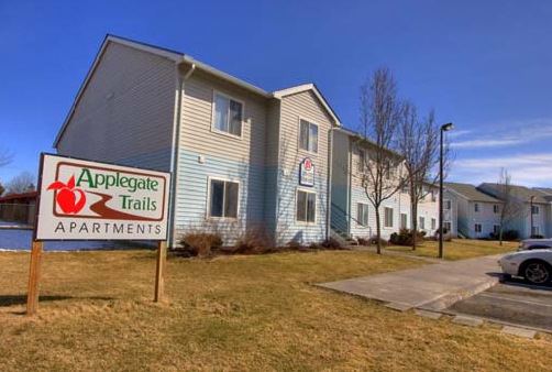 Applegate Trails Apartments in Klamath Falls, OR - Building Photo