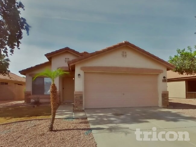 13227 W Port Au Prince Ln in Surprise, AZ - Building Photo - Building Photo