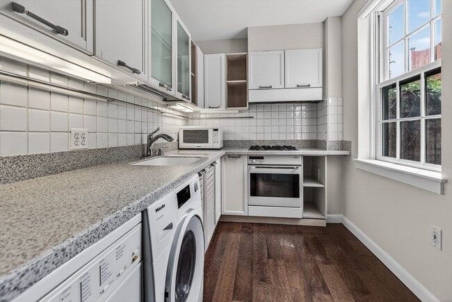 7 Primus Ave in Boston, MA - Building Photo - Building Photo