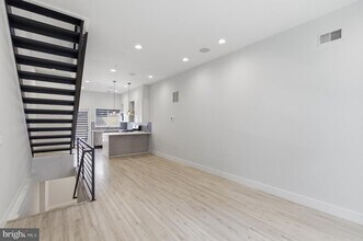 1448 N Myrtlewood St in Philadelphia, PA - Building Photo - Building Photo