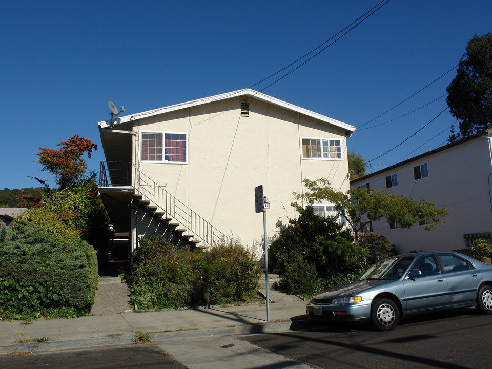 1120 Yuba Ave in San Pablo, CA - Building Photo