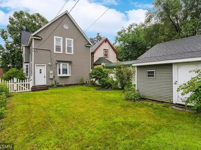 1134 Lincoln St NE in Minneapolis, MN - Building Photo - Building Photo
