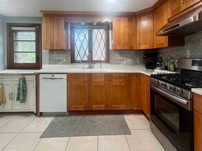 30 Valleyfield St in Lexington, MA - Building Photo - Building Photo