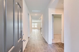 6417 Wideleaf Dr in Austin, TX - Building Photo - Building Photo