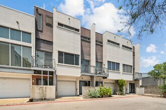 4801 S Congress Ave in Austin, TX - Building Photo - Building Photo