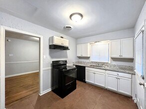 4146 Rhodes Ave in Memphis, TN - Building Photo - Building Photo