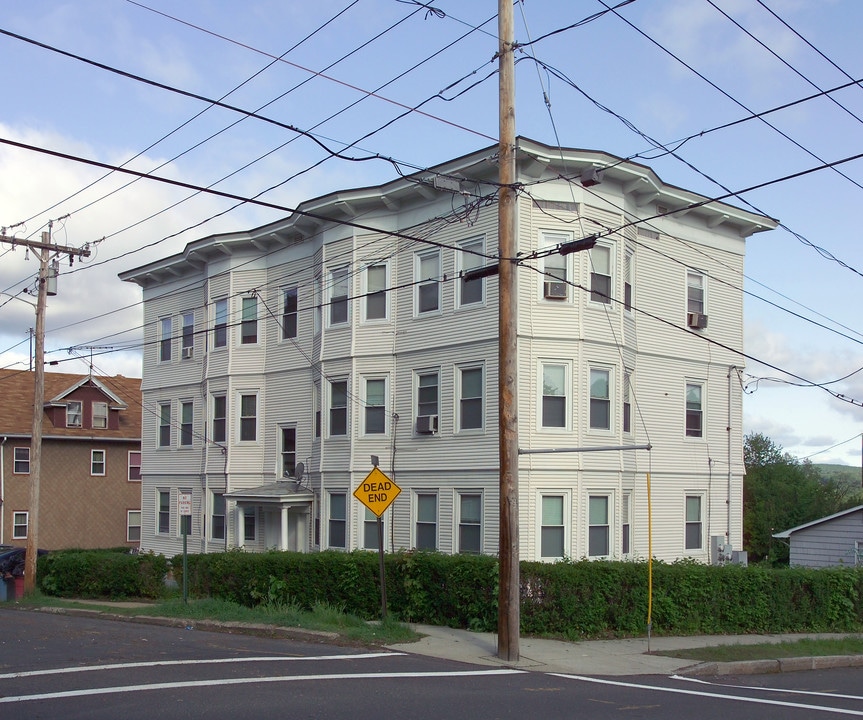 4 Burton St in Chicopee, MA - Building Photo