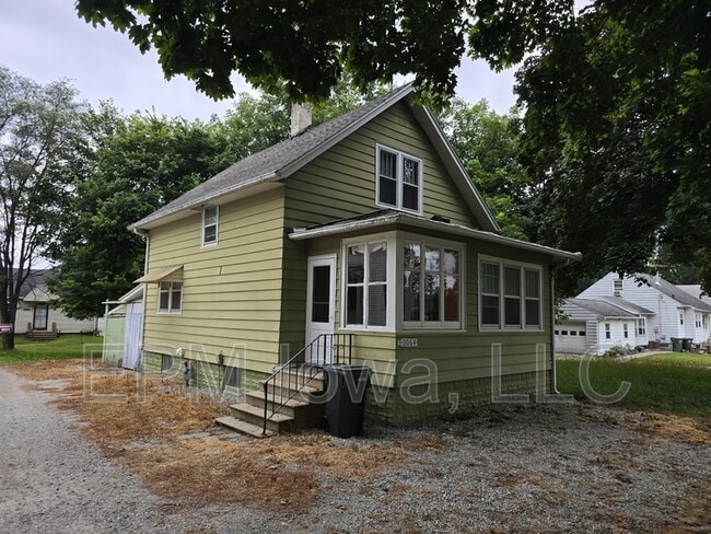 property at 2064 Independence Ave