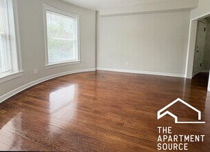 4011 S Calumet Ave, Unit 2S in Chicago, IL - Building Photo - Building Photo