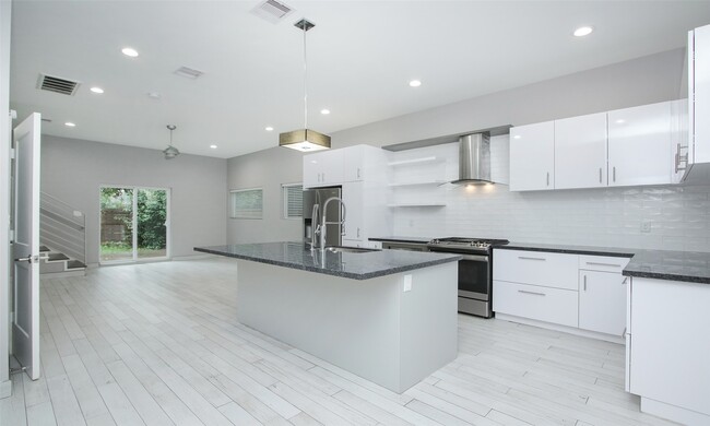 property at 309 E 43rd St