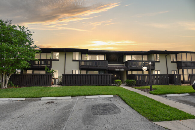 property at 40 Club House Dr