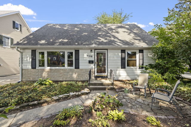 438 S Wright St in Naperville, IL - Building Photo - Building Photo