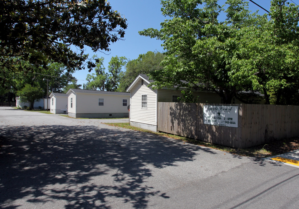 2509 Midland Park Rd in Charleston, SC - Building Photo