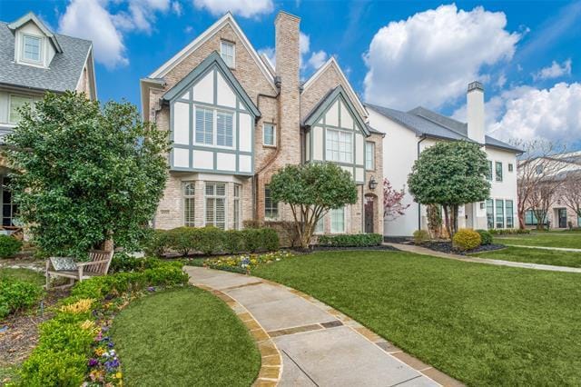 property at 4333 Glenwick Ln