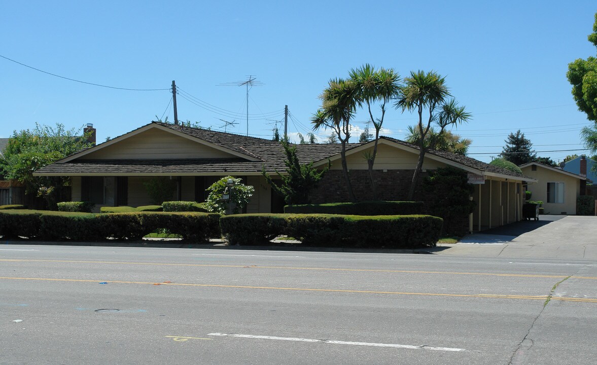 3160 Homestead Rd in Santa Clara, CA - Building Photo