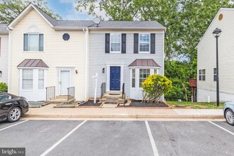344 Moseby Ct in Manassas Park, VA - Building Photo - Building Photo