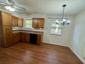 10275 Kennerly Rd in St. Louis, MO - Building Photo - Building Photo