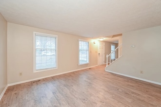 444 N Pond Trail in Roswell, GA - Building Photo - Building Photo