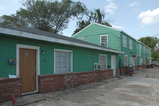 Polk Apartments in Houston, TX - Building Photo - Building Photo