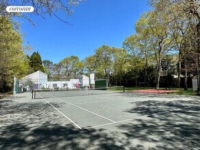 5 Lakewood Ln in Quogue, NY - Building Photo - Building Photo