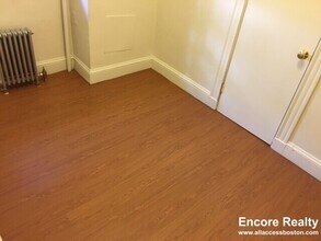 66 Chiswick Rd, Unit 6 in Boston, MA - Building Photo - Building Photo