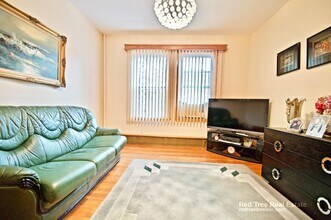 1714 Commonwealth Avenue, Unit 6 in Boston, MA - Foto de edificio - Building Photo