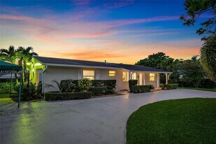 4912 S Kay St in Palm Beach Gardens, FL - Building Photo