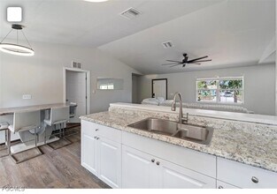 5005 Squaw Ln in La Belle, FL - Building Photo - Building Photo