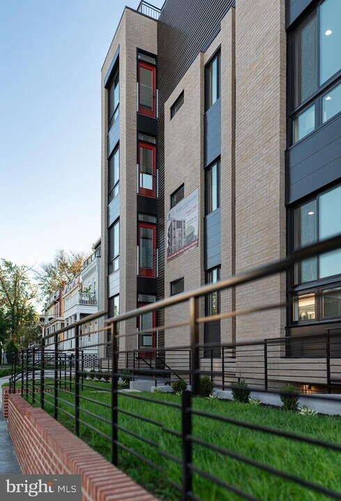 800 KENNEDY St NW-Unit -1 in Washington, DC - Building Photo