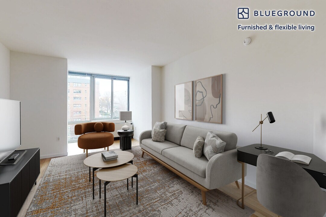 27 Barker Ave in White Plains, NY - Foto de edificio