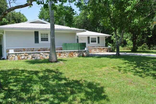 3641 Jupiter Blvd SE in Palm Bay, FL - Building Photo - Building Photo